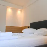 Village By The Sea Hotel Qerret (Tirana)